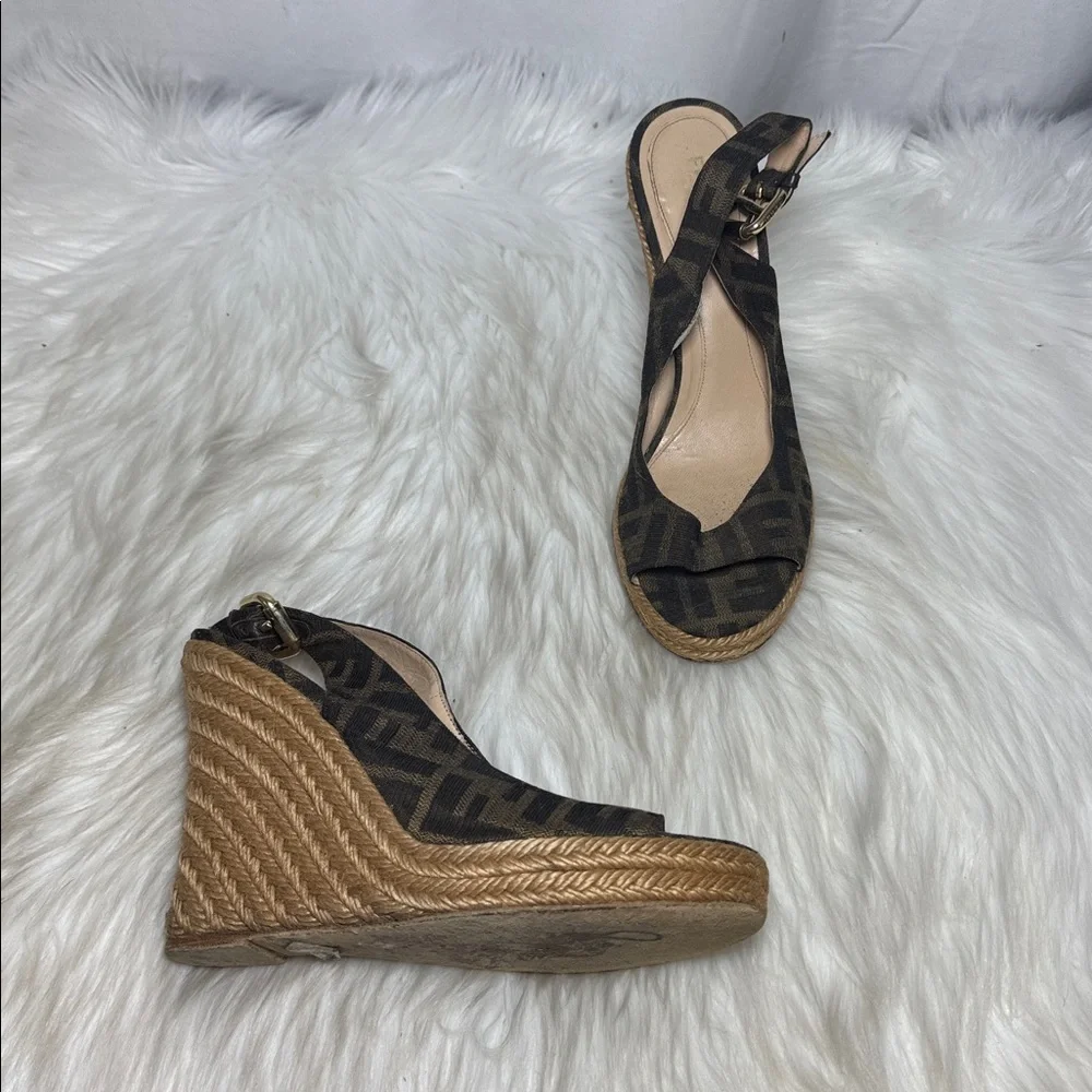 Fendi‎ Zucca Canvas Espadrille Wedge Peep-Toe Sandals Sz 38/US 8